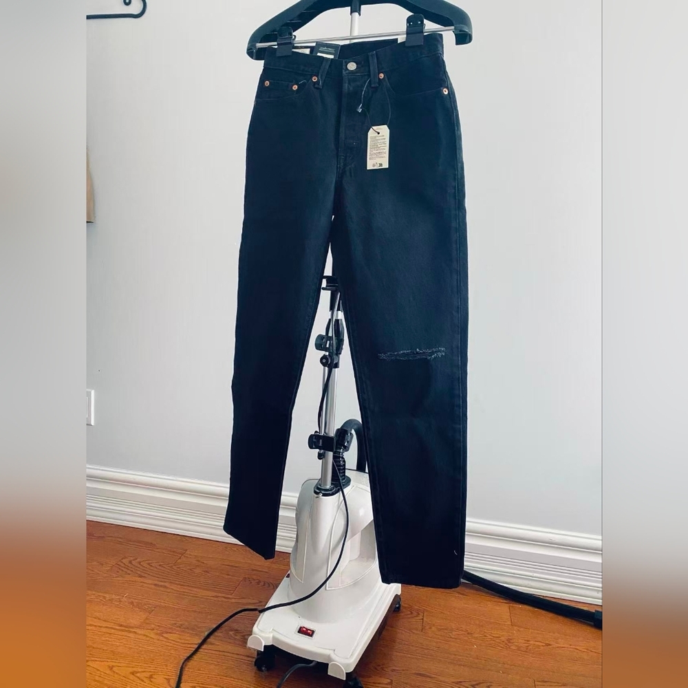 Brand New Levi's Black 501 81 Jeans